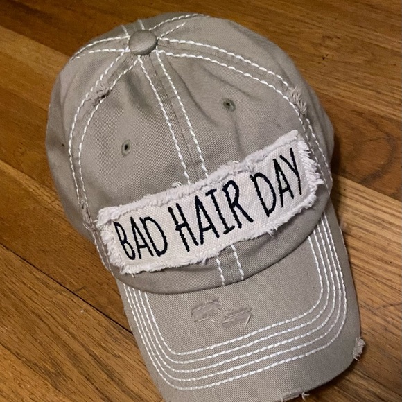 Bad Hair Day Hat - Picture 2 of 3